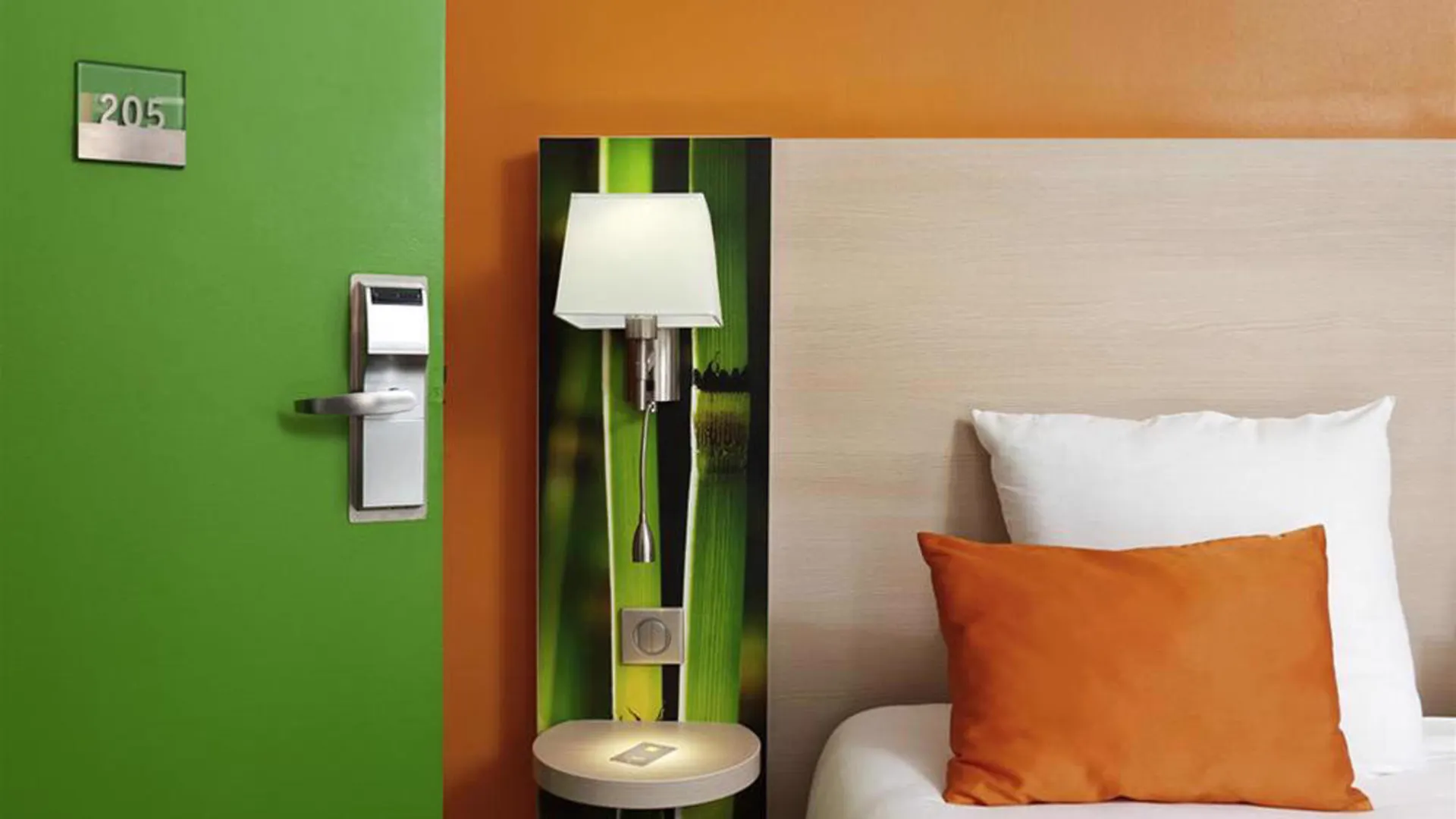 Ibis Styles Paris Maine Montparnasse Hotel 3*,