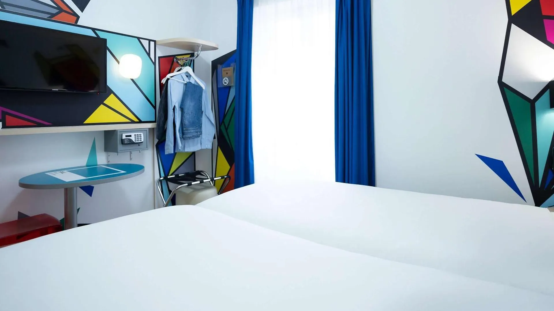 Ibis Styles Paris Maine Montparnasse Hotel